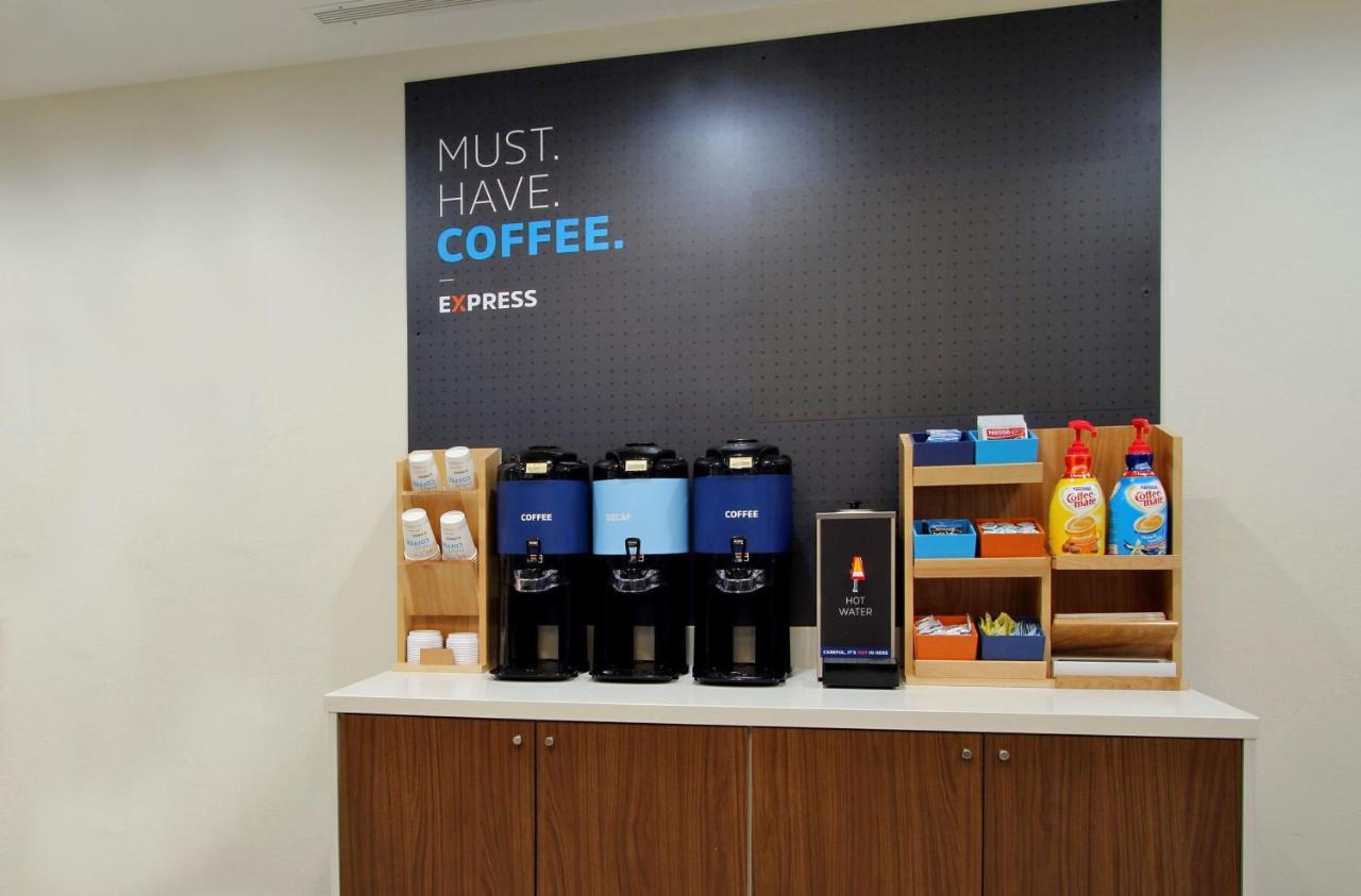 Holiday Inn Express & Suites - Tulsa Downtown - Arts District By Ihg מראה חיצוני תמונה